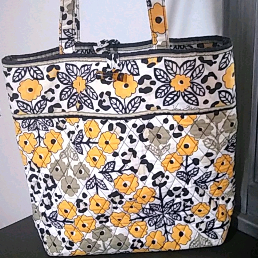 Vera Bradley tote